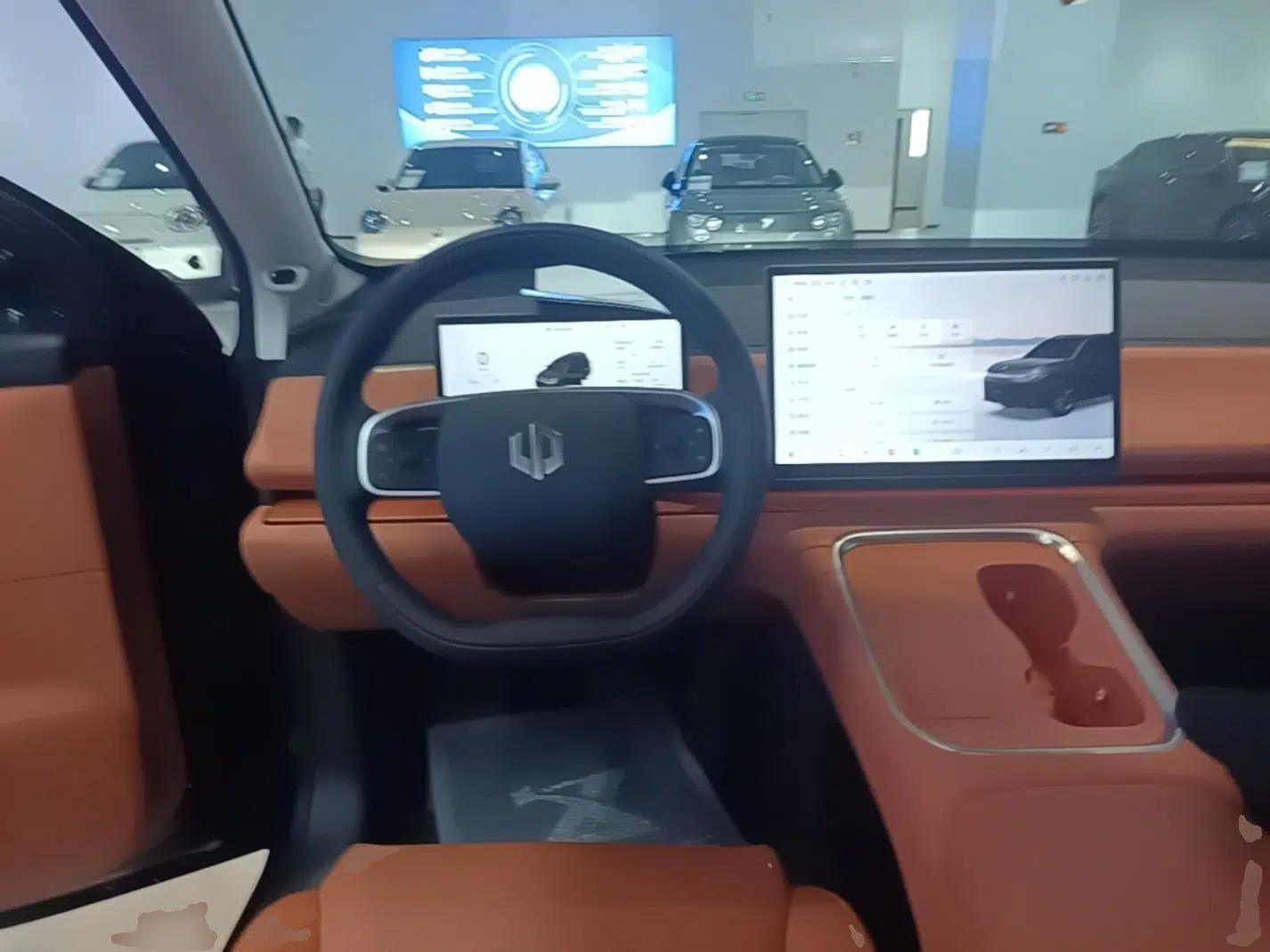 Leapmotor C16 2026 Extended-Range 280 LiDAR Zhizun Edition 6 Seats — миниатюра 13