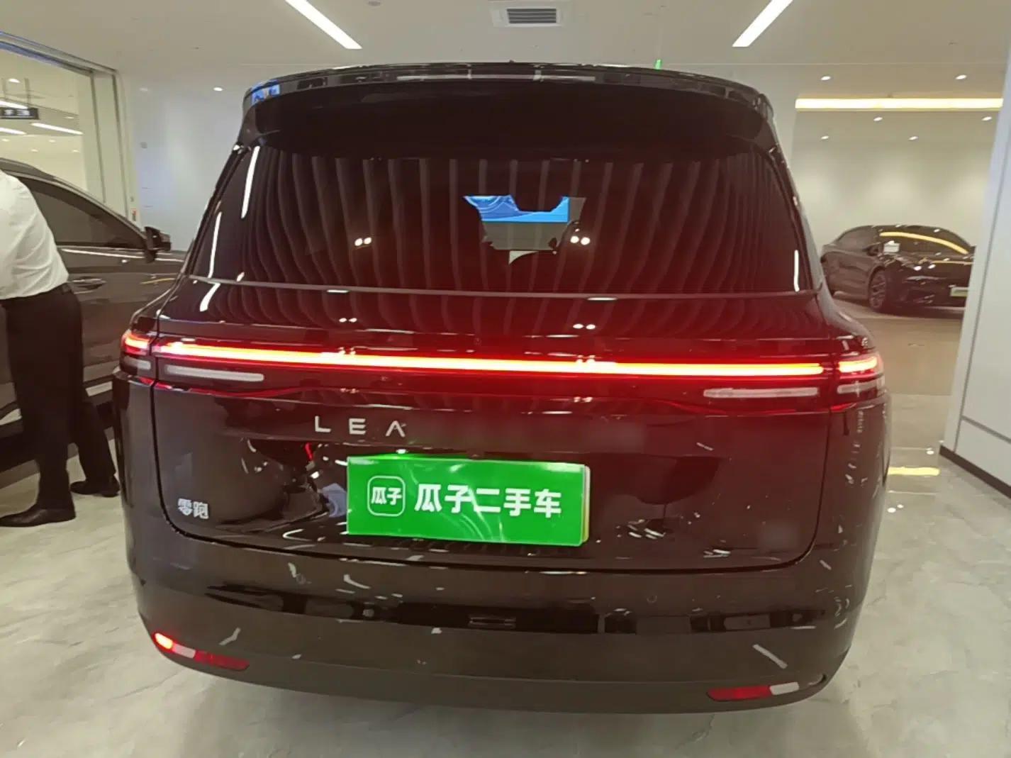 Leapmotor C16 2026 Extended-Range 280 LiDAR Zhizun Edition 6 Seats — миниатюра 5