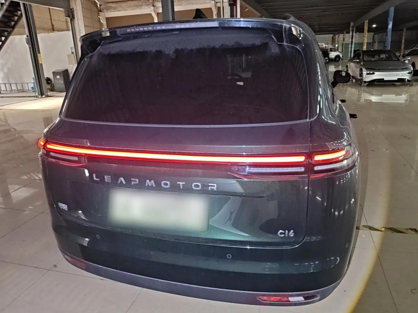 Leapmotor C16 2024 Range-Extended 200 Luxury Edition — миниатюра 5