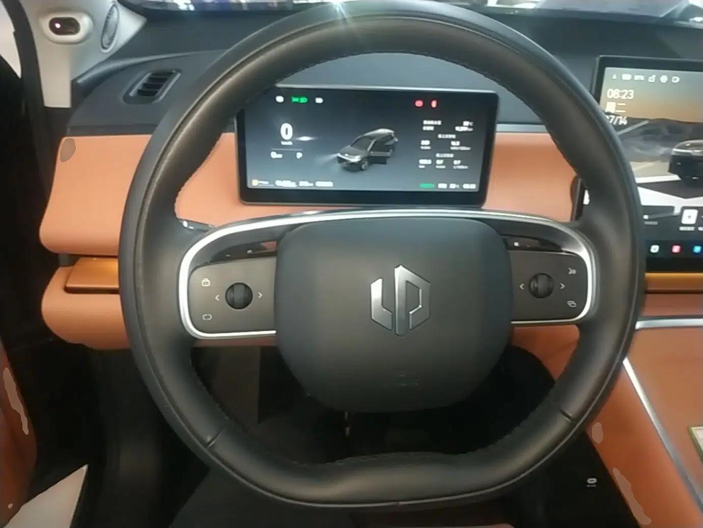 Leapmotor C16 2026 Extended-Range 280 LiDAR Zhizun Edition 6 Seats — миниатюра 13