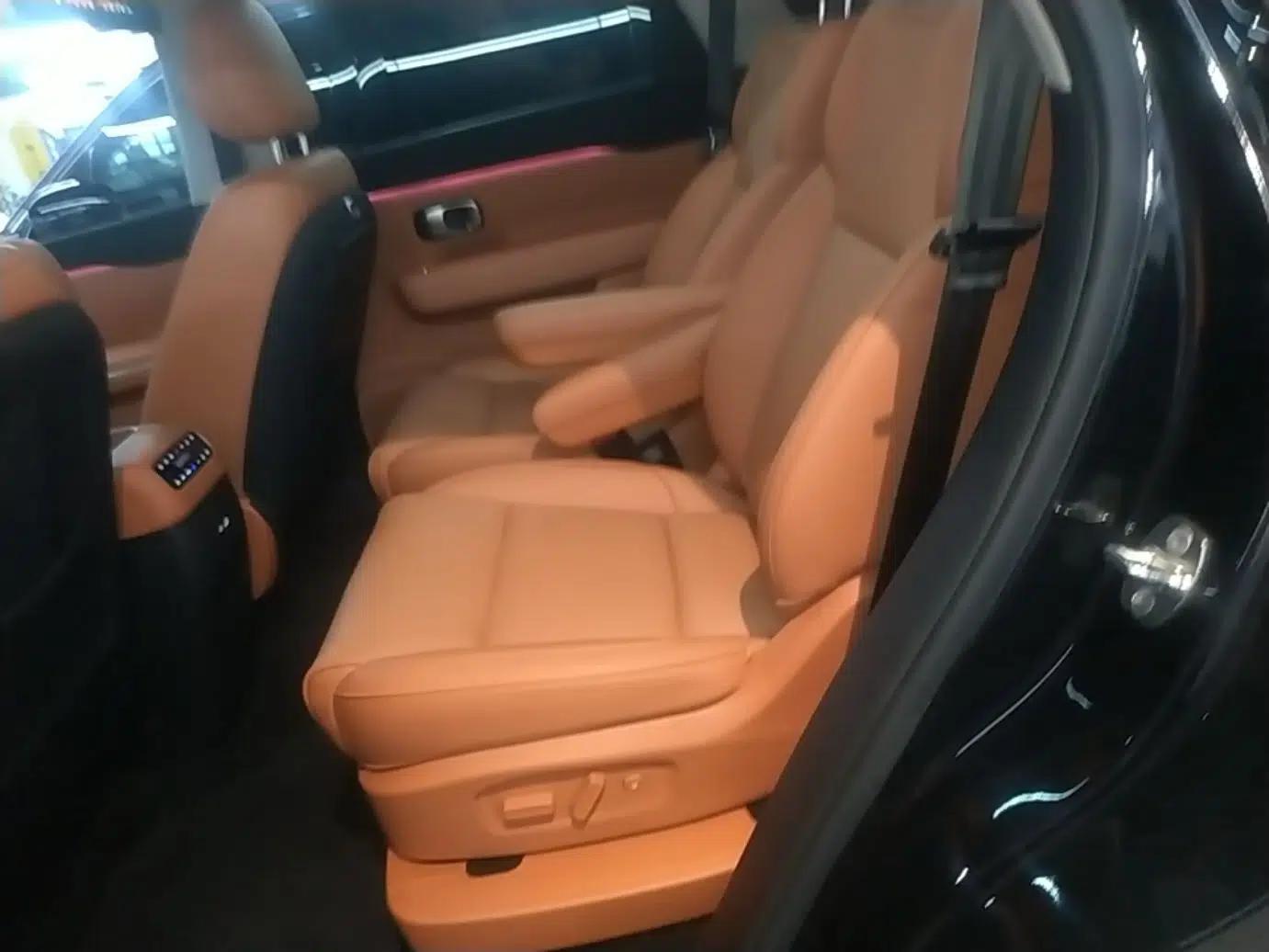 Leapmotor C16 2026 Extended-Range 280 LiDAR Zhizun Edition 6 Seats — миниатюра 20