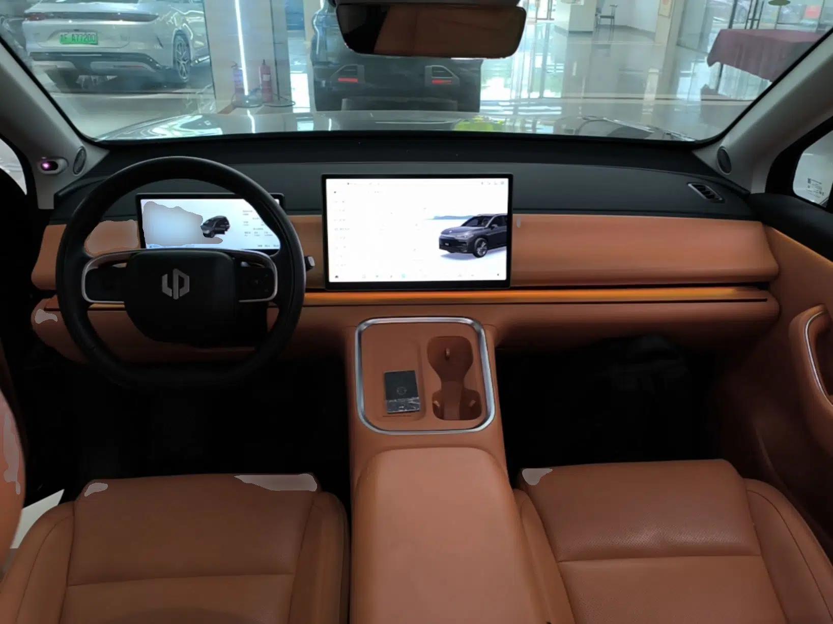 Leapmotor C16 2026 Extended-Range 280 LiDAR Zhizun Edition 6 Seats — миниатюра 17