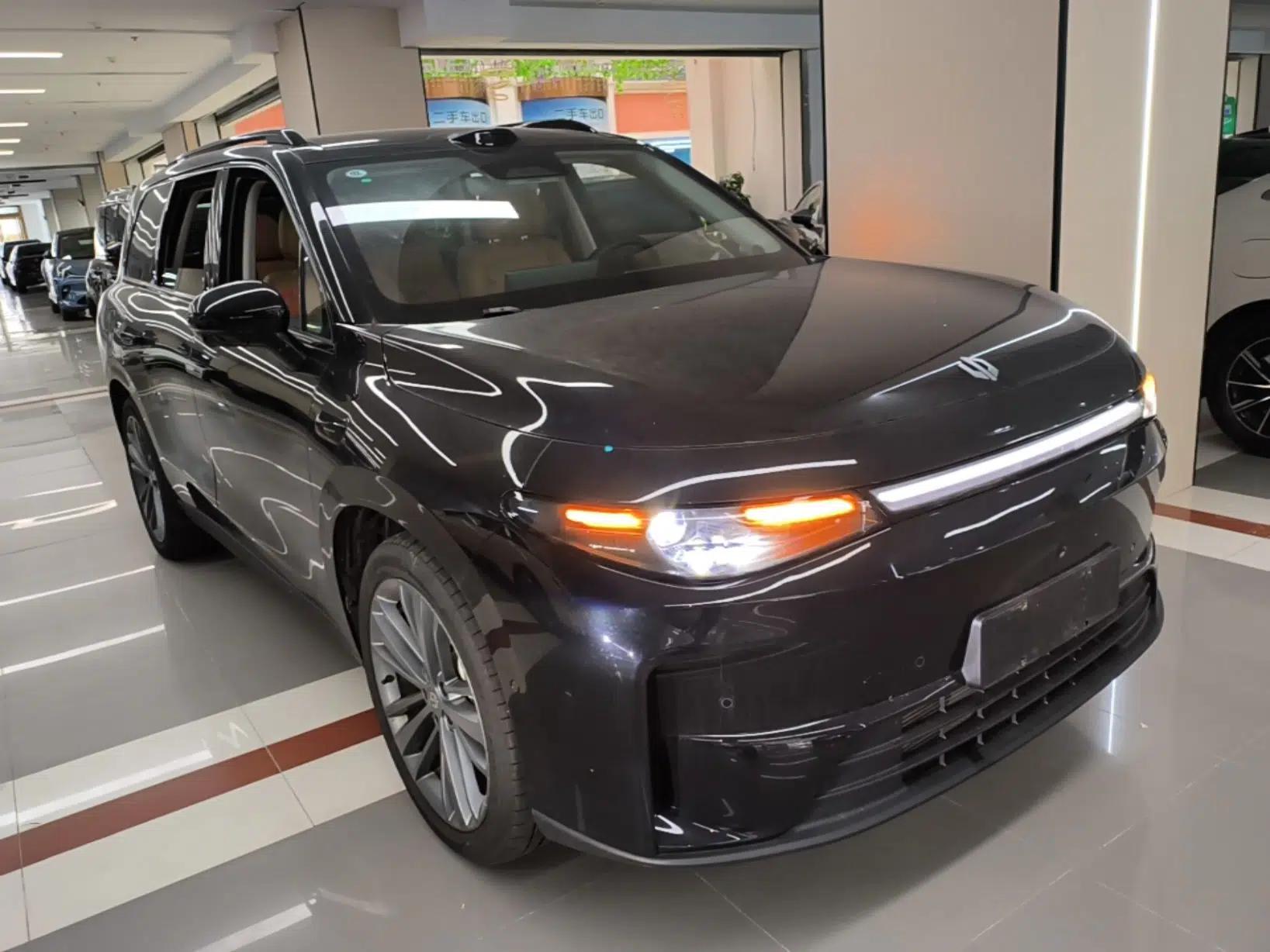 Leapmotor C16 2026 Extended-Range 280 LiDAR Zhizun Edition 6 Seats — миниатюра 3