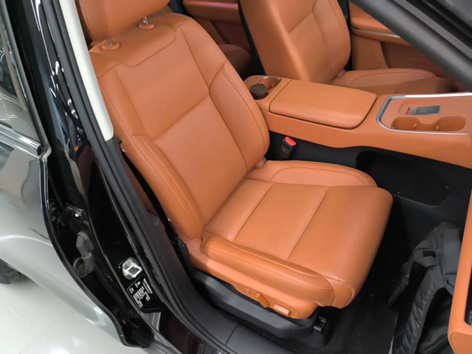 Leapmotor C16 2026 Extended-Range 280 LiDAR Zhizun Edition 6 Seats — миниатюра 24