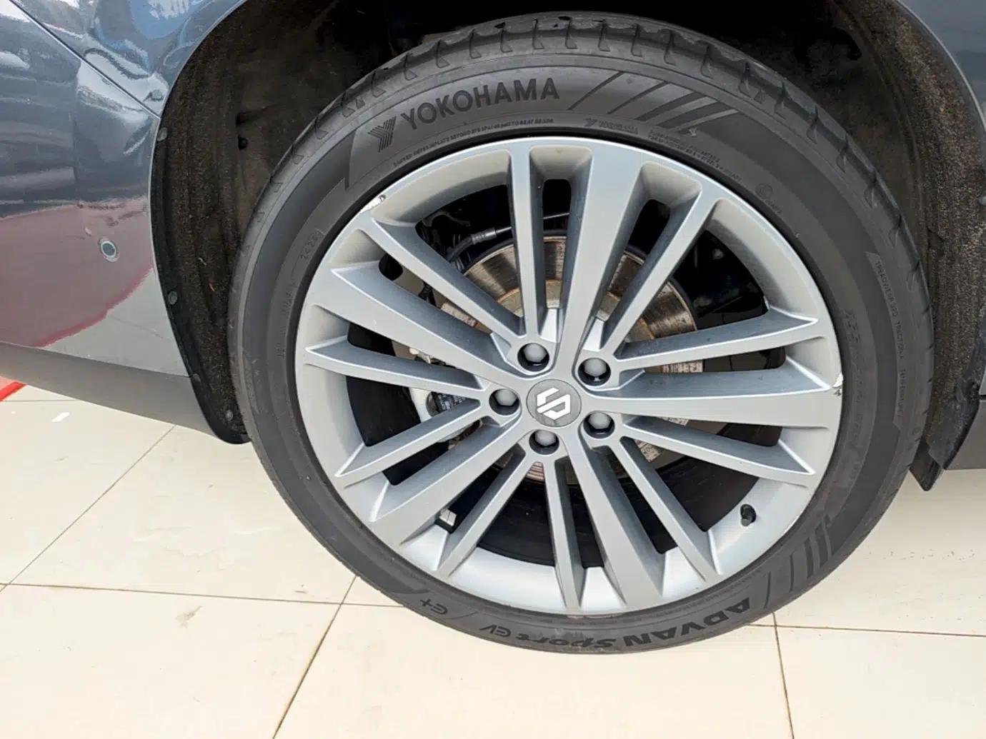 Leapmotor C16 2024 Range-Extended 200 Luxury Edition — миниатюра 16