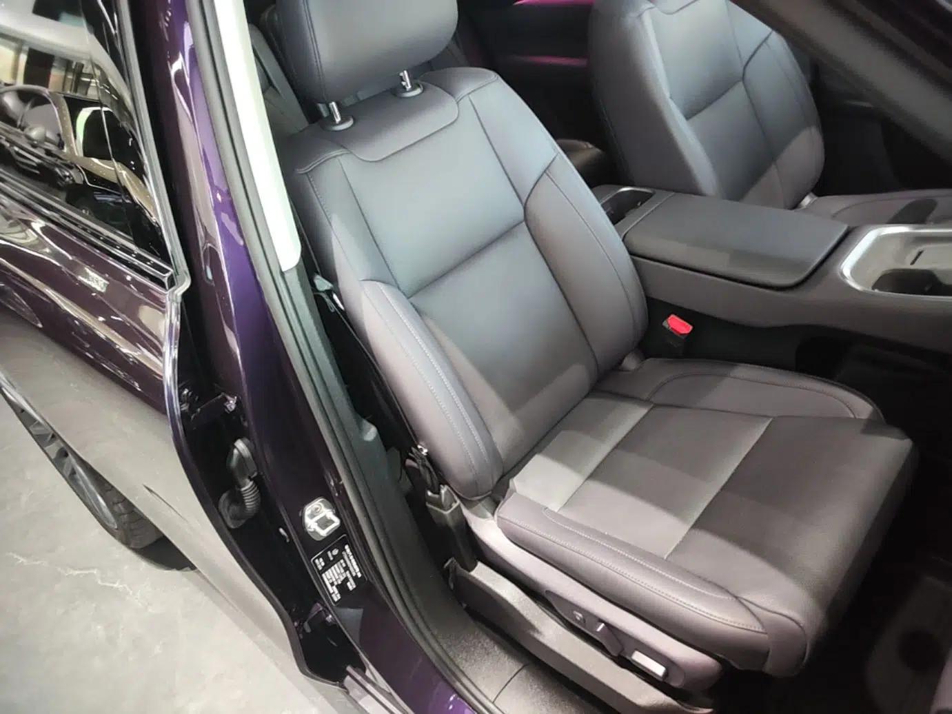 Leapmotor C16 2026 Extended-Range 280 LiDAR Zhizun Edition 6 Seats — миниатюра 19