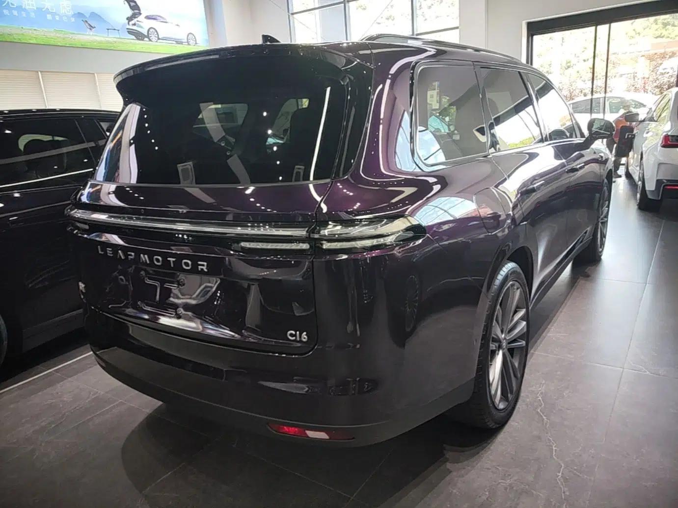 Leapmotor C16 2026 Extended-Range 280 LiDAR Zhizun Edition 6 Seats — миниатюра 6