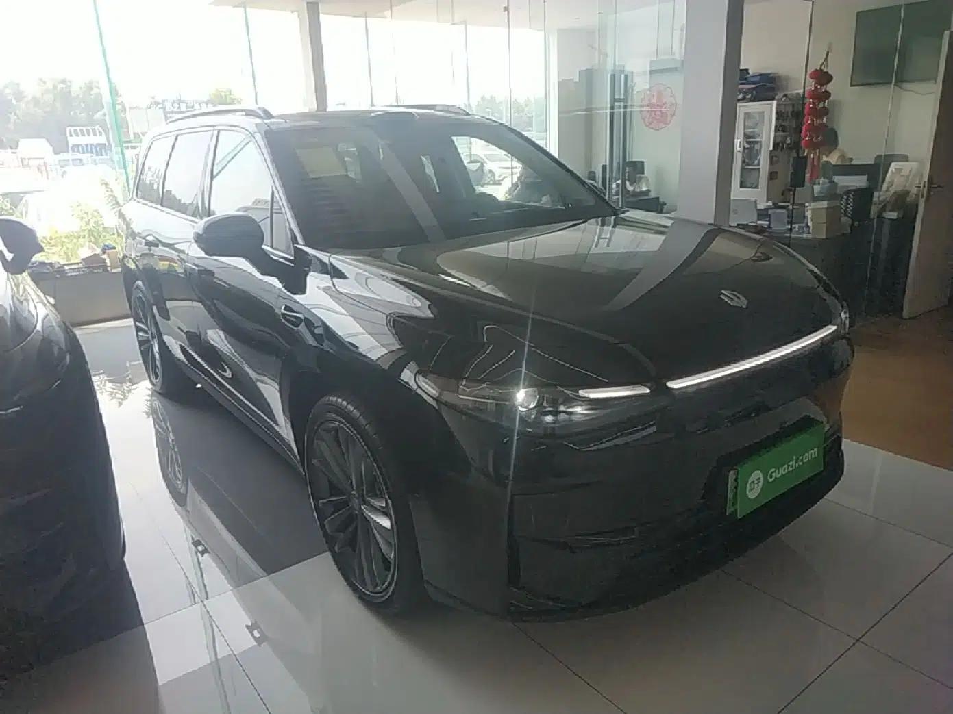 Leapmotor C16 2026 Extended-Range 280 LiDAR Zhizun Edition 6 Seats — миниатюра 3
