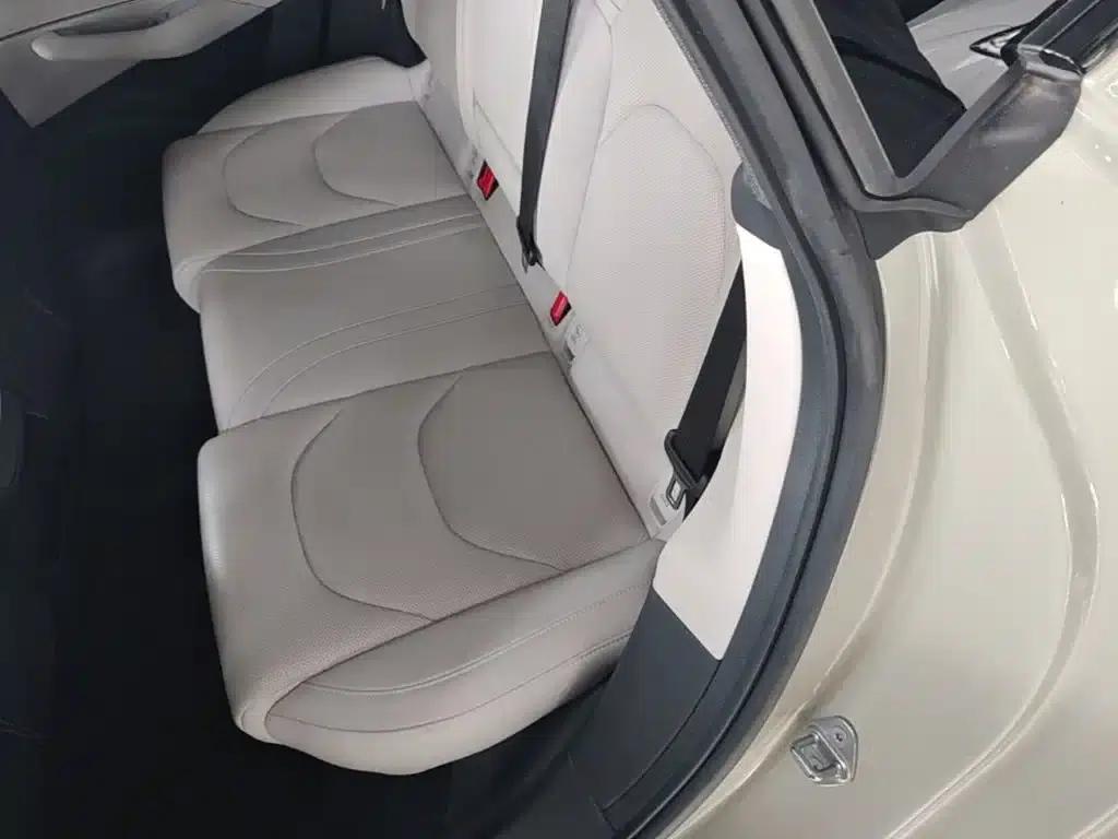 Xiaomi SU7 2024 Rear-Wheel Drive Long Range Advanced Intelligent Driving Pro Edition — миниатюра 17