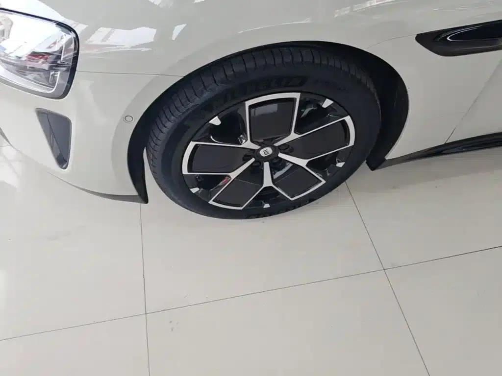 Xiaomi SU7 2024 Rear-Wheel Drive Long Range Advanced Intelligent Driving Pro Edition — миниатюра 23
