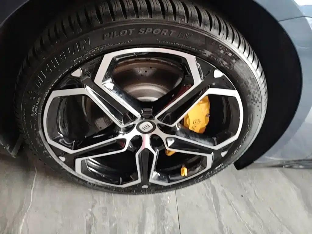 Xiaomi SU7 2024 Rear-Wheel Drive Long Range Advanced Intelligent Driving Pro Edition — миниатюра 25