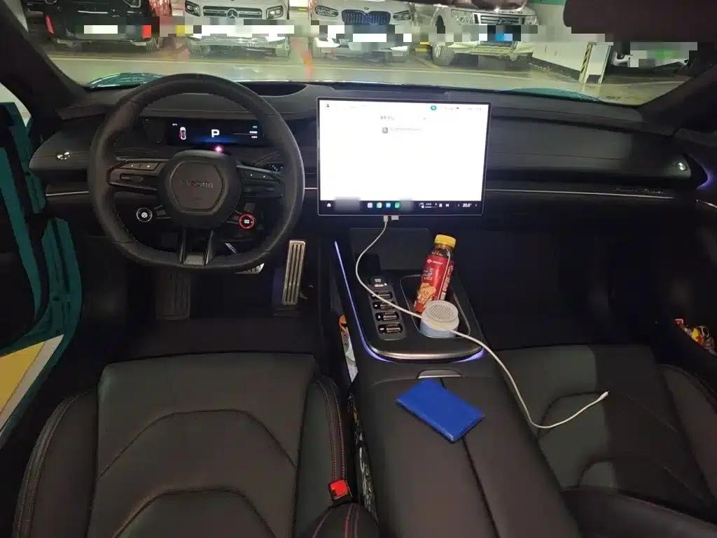 Xiaomi SU7 2024 All-Wheel Drive Max Founder Edition — миниатюра 13