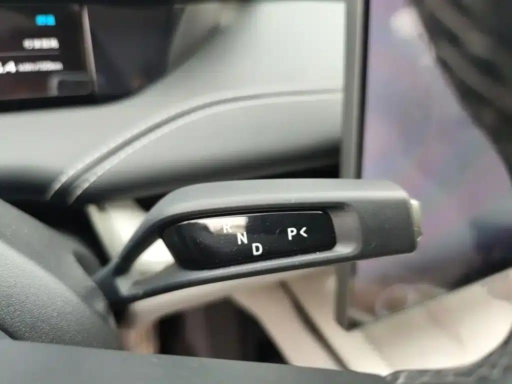 Xiaomi SU7 2024 All-Wheel Drive Max Founder Edition — миниатюра 7