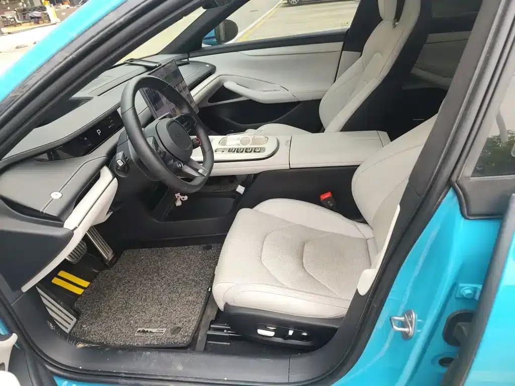 Xiaomi SU7 2024 All-Wheel Drive Max Founder Edition — миниатюра 8
