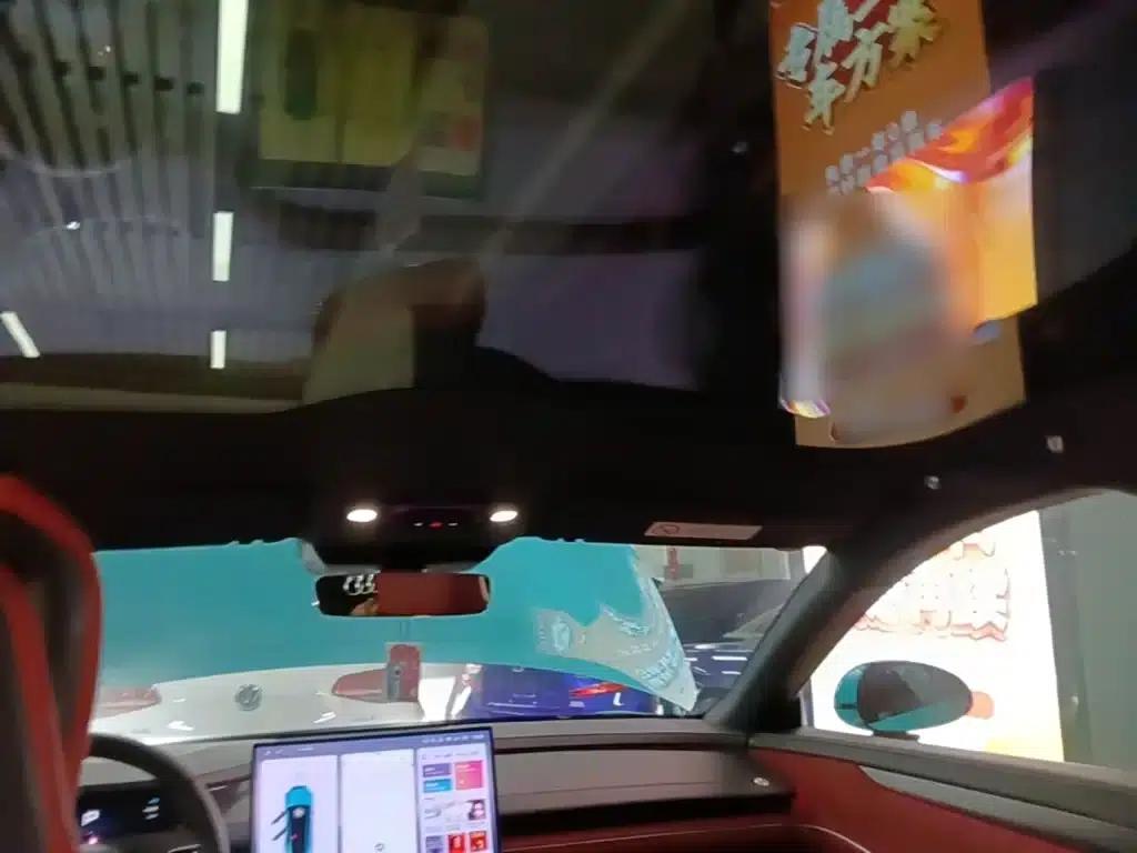 Xiaomi SU7 2024 Rear-Wheel Drive Long-Range Smart Driving Edition — миниатюра 18