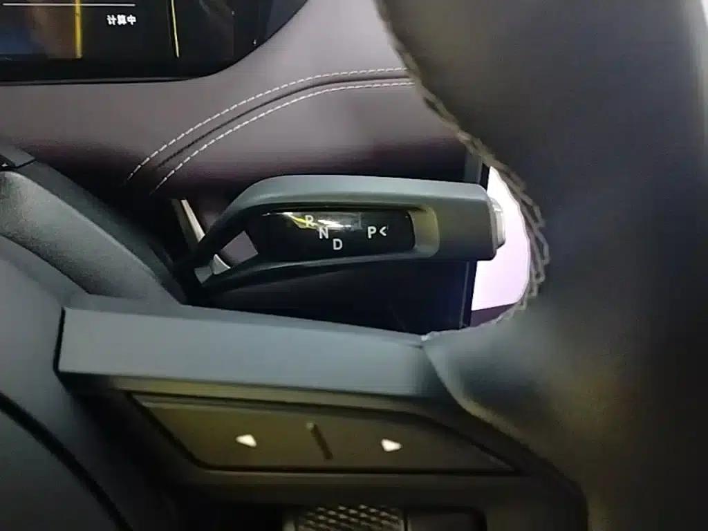 Xiaomi SU7 2024 Rear-Wheel Drive Long Range Advanced Intelligent Driving Pro Edition — миниатюра 14