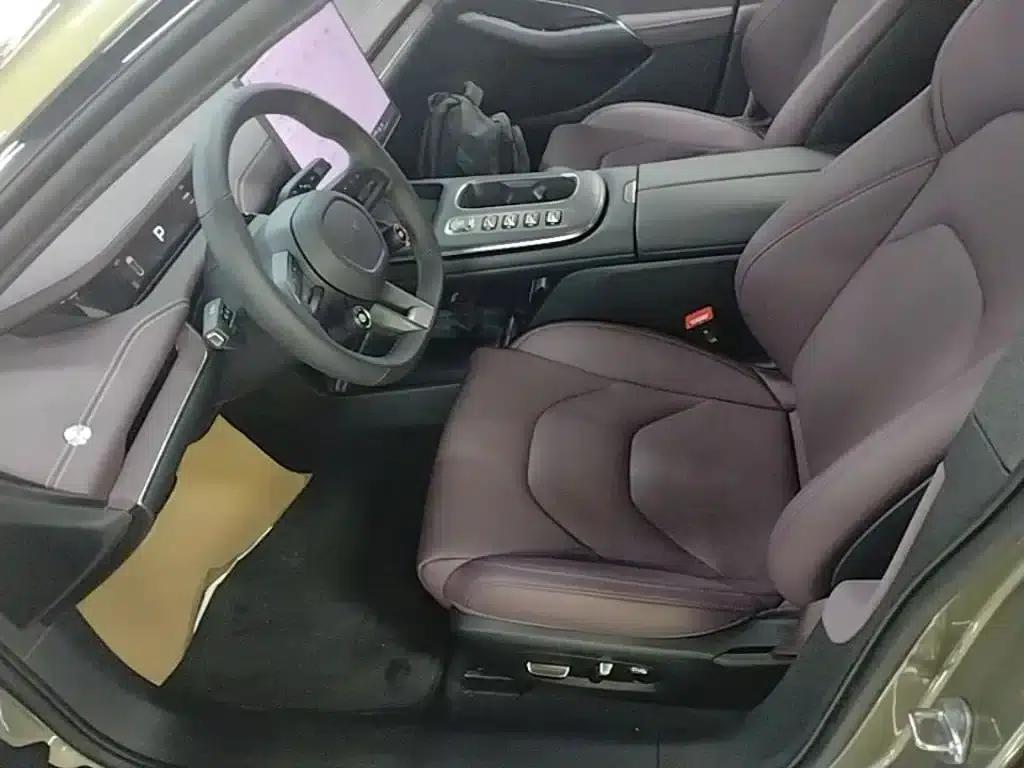 Xiaomi SU7 2024 Rear-Wheel Drive Long Range Advanced Intelligent Driving Pro Edition — миниатюра 15