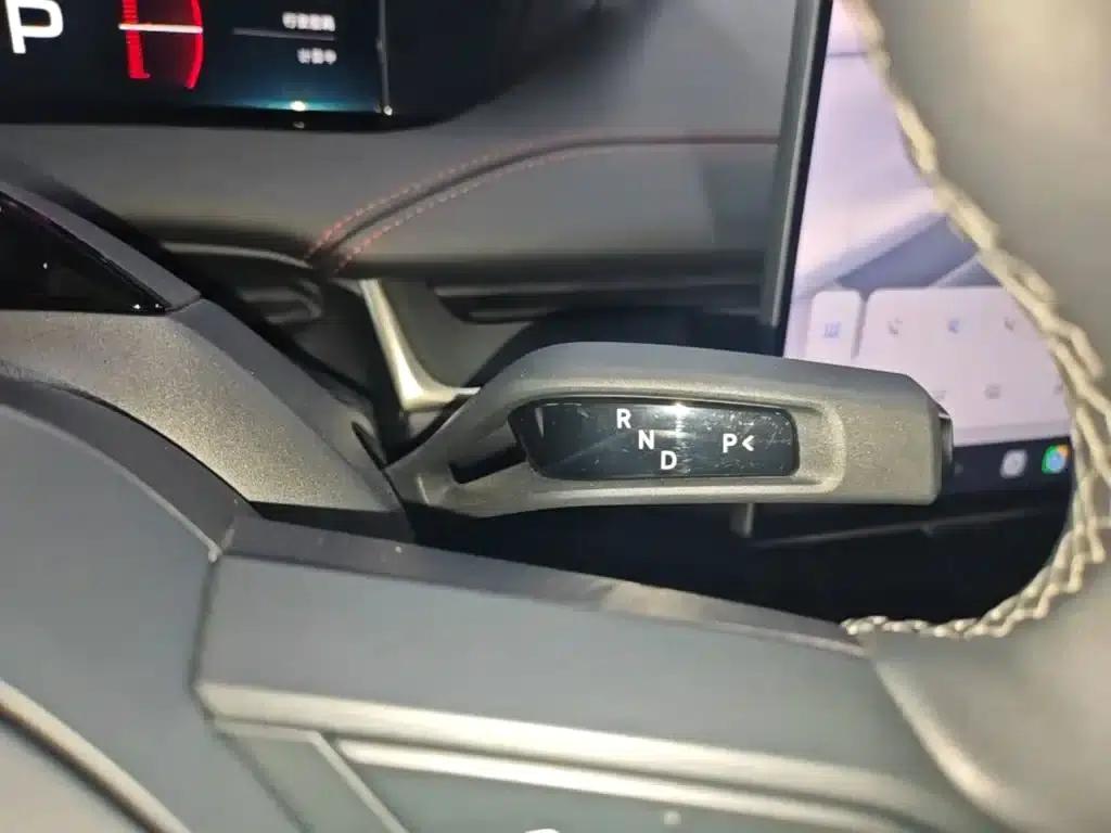 Xiaomi SU7 2024 All-Wheel Drive Max Founder Edition — миниатюра 14