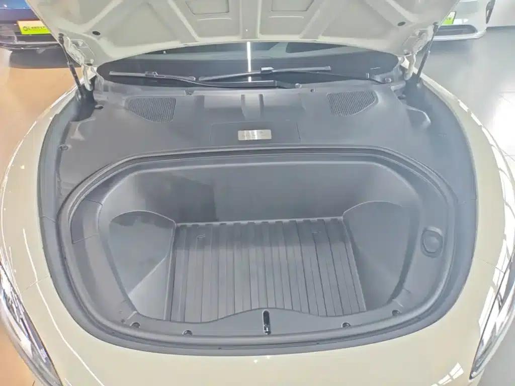 Xiaomi SU7 2024 All-Wheel Drive Max Founder Edition — миниатюра 20