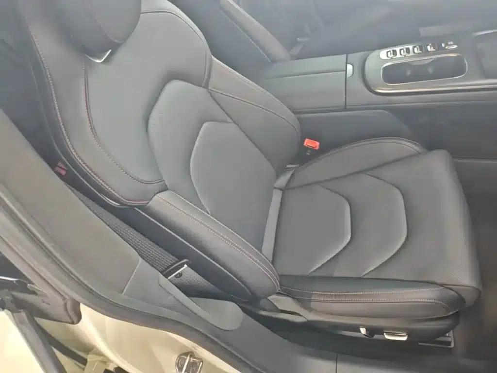 Xiaomi SU7 2024 All-Wheel Drive Max Founder Edition — миниатюра 25