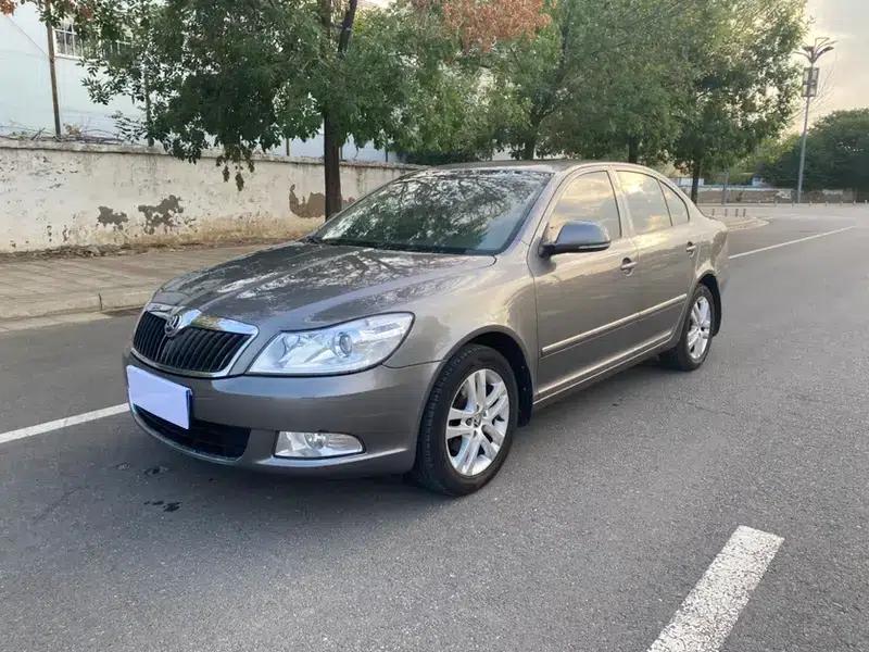 Octavia 2013 1.6L Automatic Elegance Edition — миниатюра 1