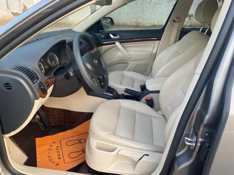 Octavia 2013 1.6L Automatic Elegance Edition — миниатюра 12