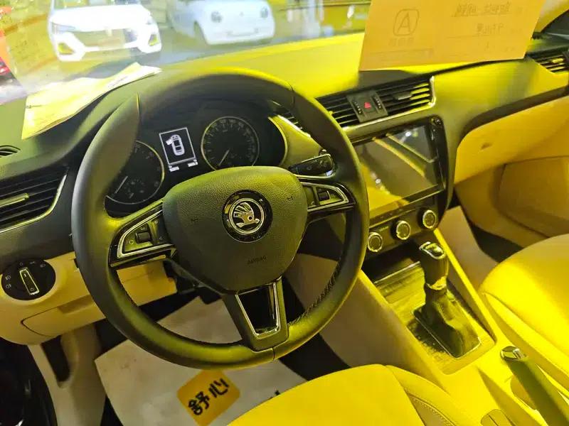 Octavia 2017 1.6L Automatic Smart Edition — миниатюра 9