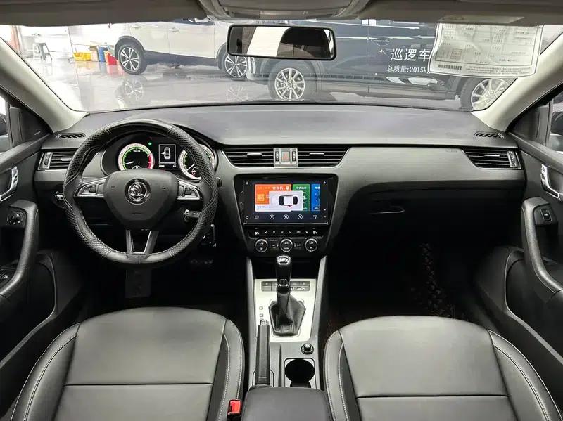 Octavia 2020 1.5L Automatic Smart Comfort Edition — миниатюра 13