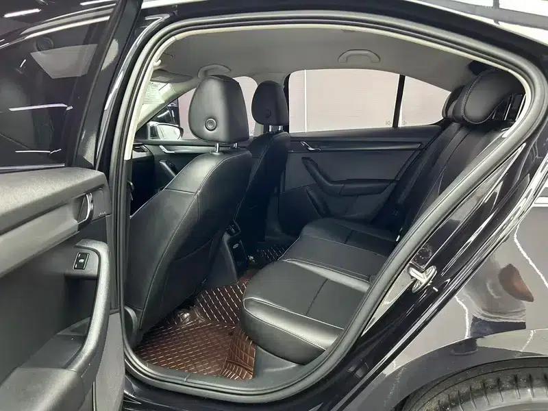 Octavia 2020 1.5L Automatic Smart Comfort Edition — миниатюра 18