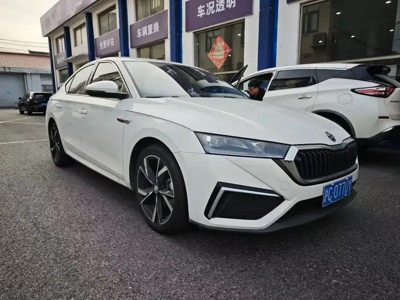 Octavia 2023 PRO TSI280 DSG Premium Edition — миниатюра 3