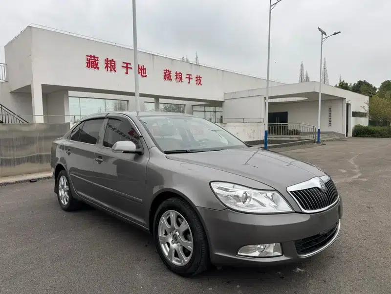 Octavia 2012 2.0L Automatic Elite Edition — миниатюра 3