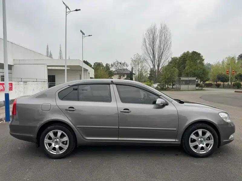 Octavia 2012 2.0L Automatic Elite Edition — миниатюра 8