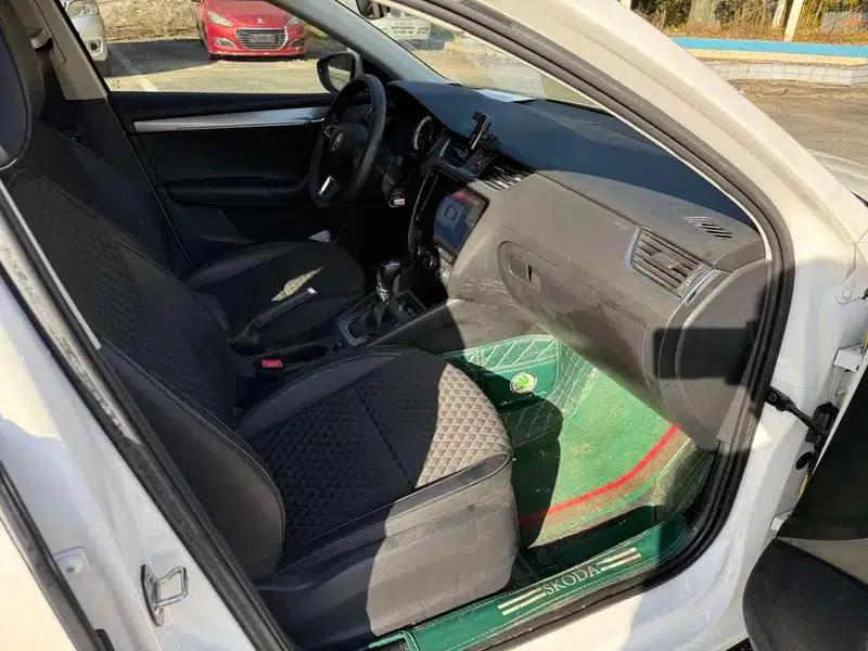 Octavia 2021 1.5L Automatic Comfort Edition — миниатюра 7