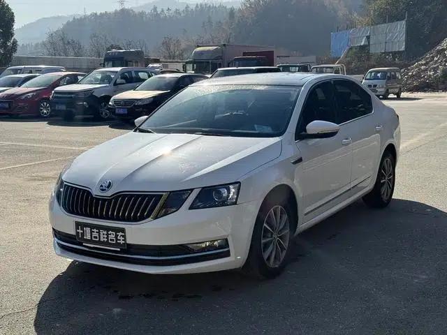 Octavia 2021 1.5L Automatic Comfort Edition