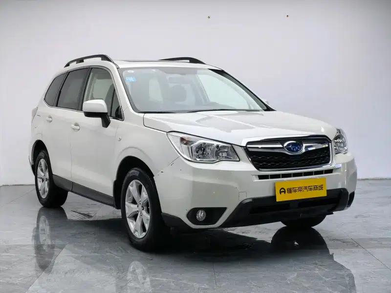 2014 Forester 2.0i Automatic Luxury Edition — миниатюра 3