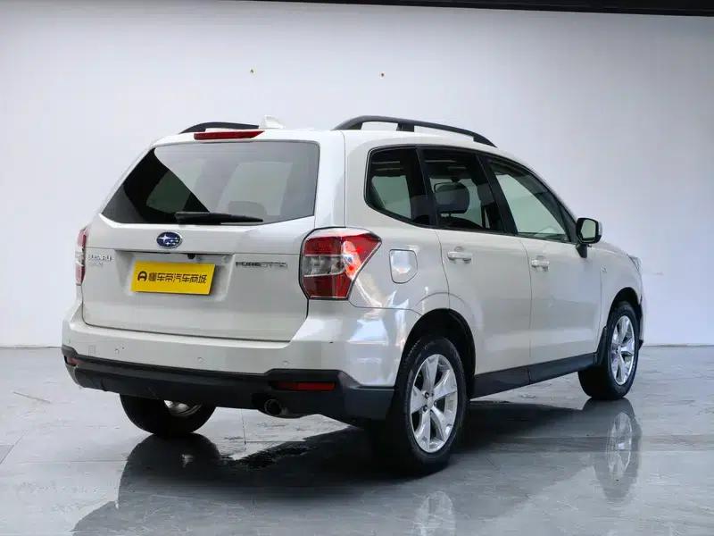 2014 Forester 2.0i Automatic Luxury Edition — миниатюра 7