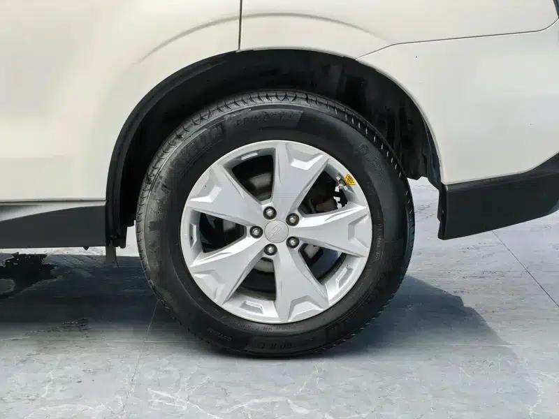 2014 Forester 2.0i Automatic Luxury Edition — миниатюра 9