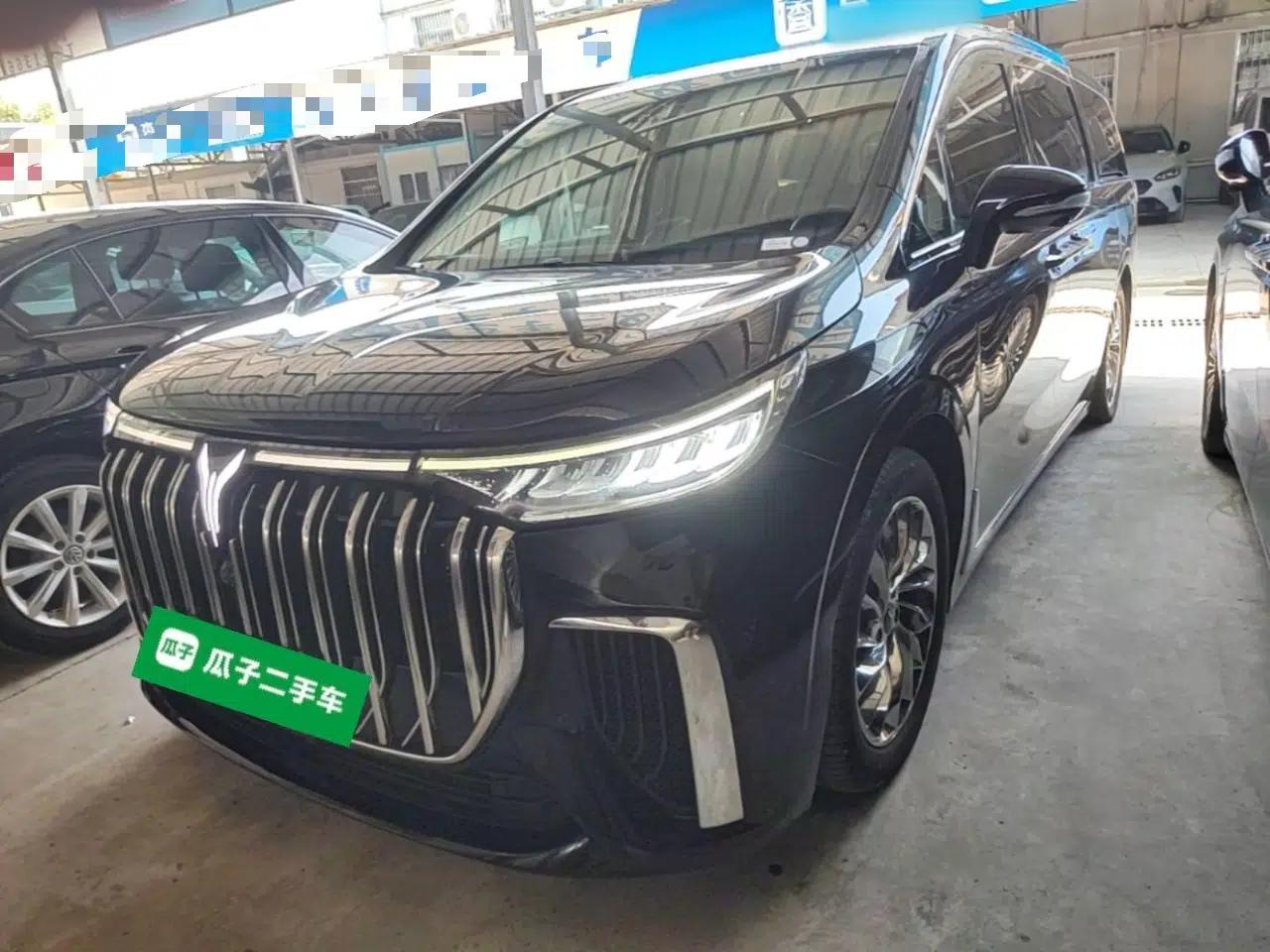 VOYAH Dream 2024 PHEV Ultra-Long Range Flagship Edition — миниатюра 1