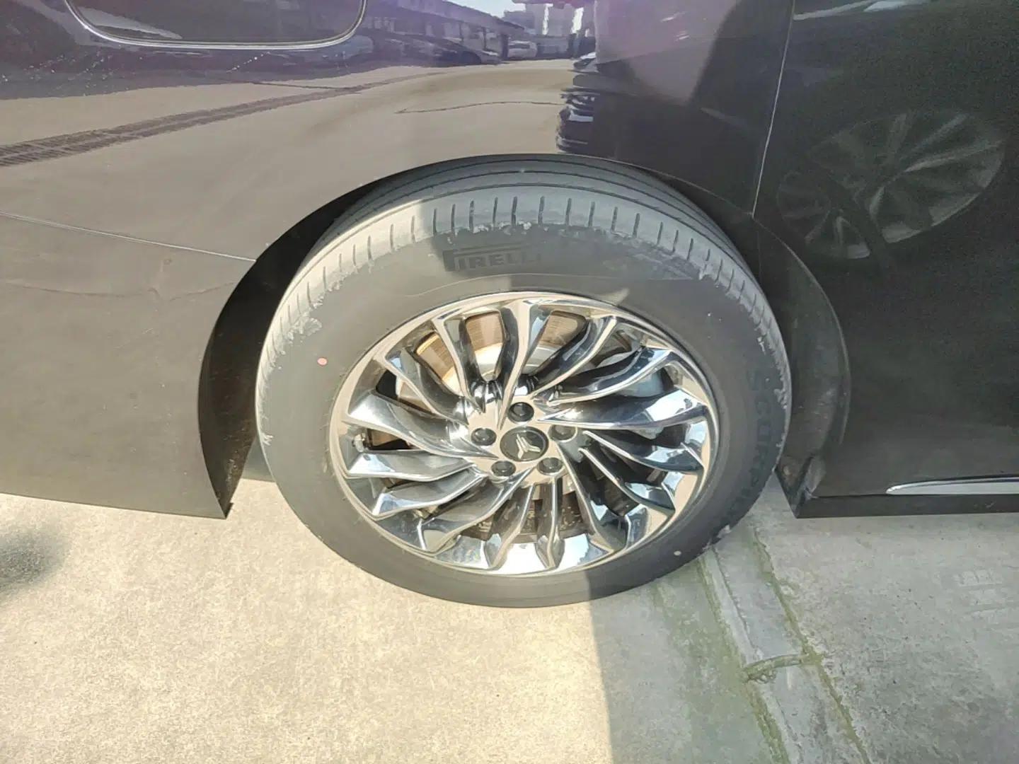 VOYAH Dream 2024 PHEV Ultra-Long Range Flagship Edition — миниатюра 11