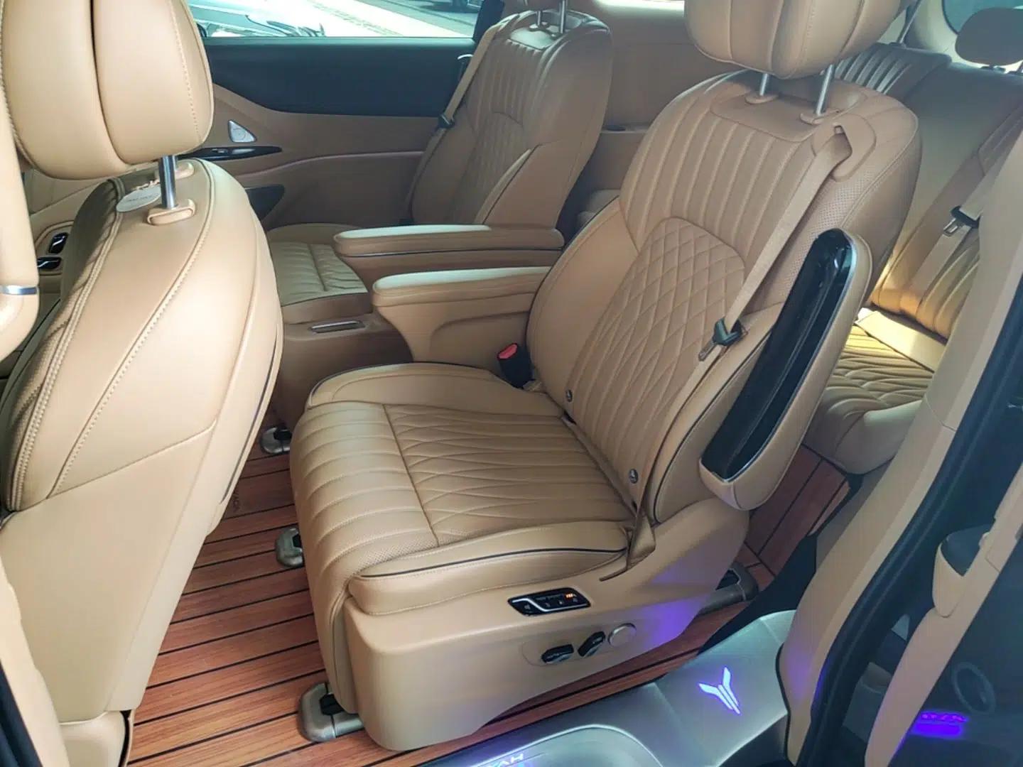 VOYAH Dream 2024 PHEV Ultra-Long Range Flagship Edition — миниатюра 20