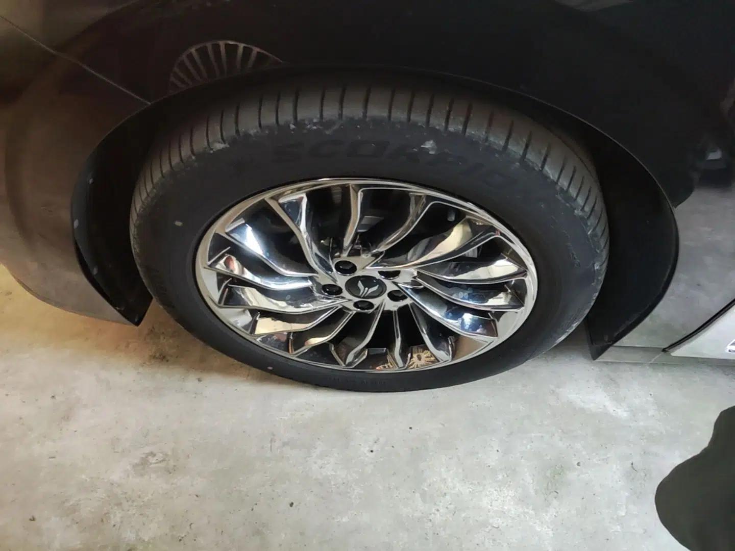 VOYAH Dream 2024 PHEV Ultra-Long Range Flagship Edition — миниатюра 10