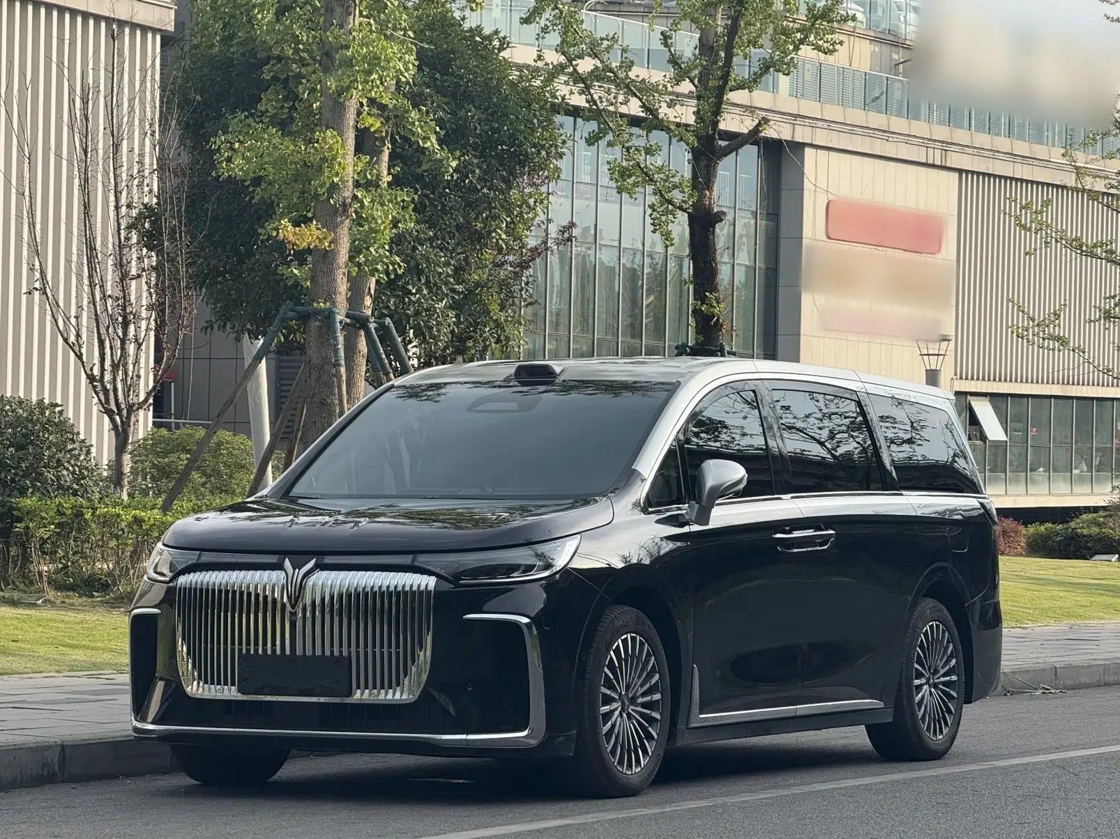 VOYAH Dream 2026 Model PHEV Qiankun Max — миниатюра 1