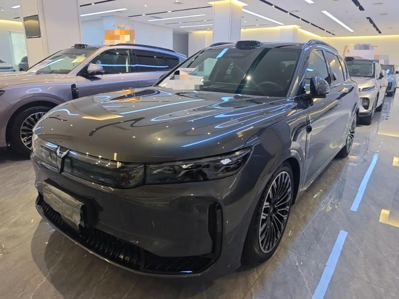 VOYAH FREE 2025 Model FREE+ Four-Wheel-Drive Qiankun Edition — миниатюра 1