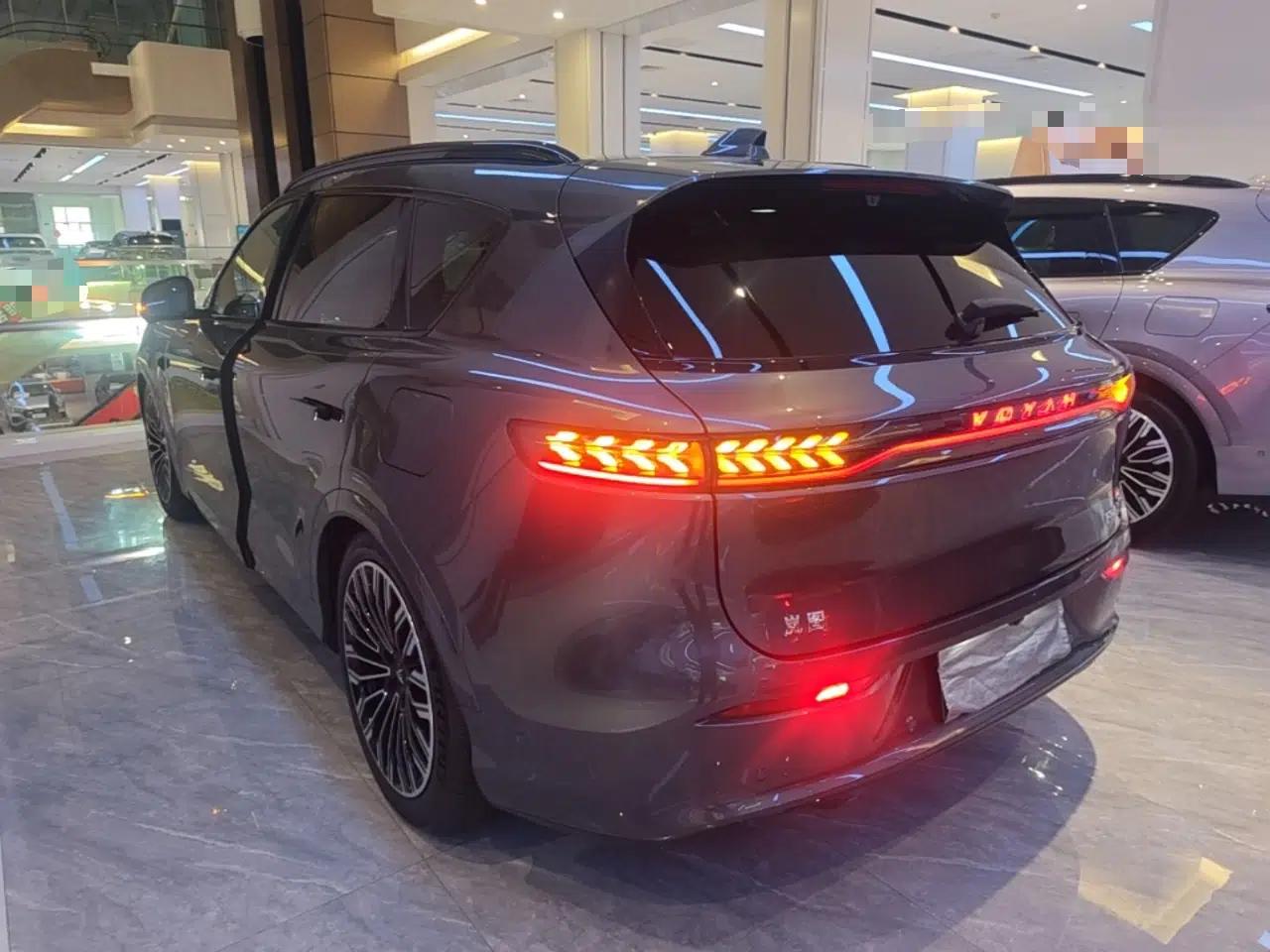 VOYAH FREE 2025 Model FREE+ Four-Wheel-Drive Qiankun Edition — миниатюра 4