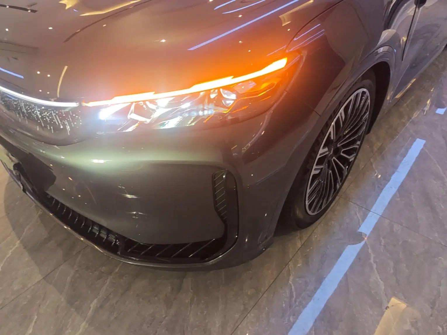 VOYAH FREE 2025 Model FREE+ Four-Wheel-Drive Qiankun Edition — миниатюра 8