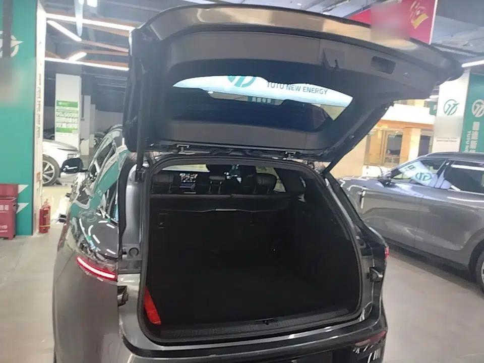 VOYAH FREE 2025 318 259 km All-Wheel-Drive Exploration Edition — миниатюра 22