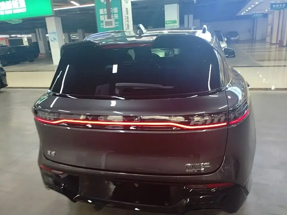 VOYAH FREE 2025 318 259 km All-Wheel-Drive Exploration Edition — миниатюра 5
