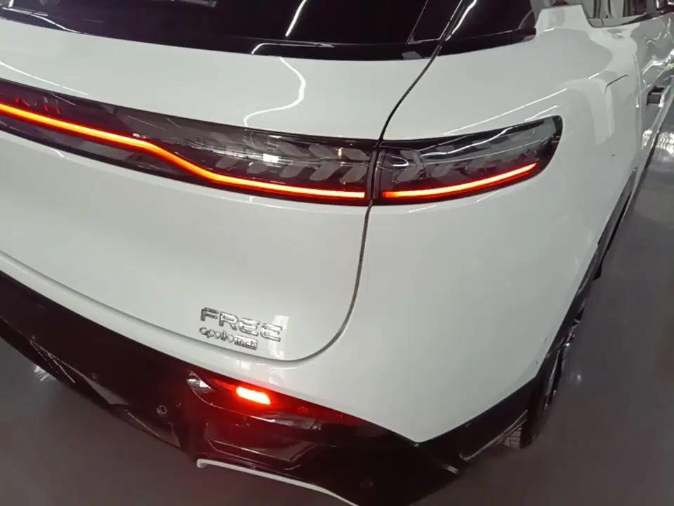 VOYAH FREE 2025 318 259 km All-Wheel-Drive Exploration Edition — миниатюра 9