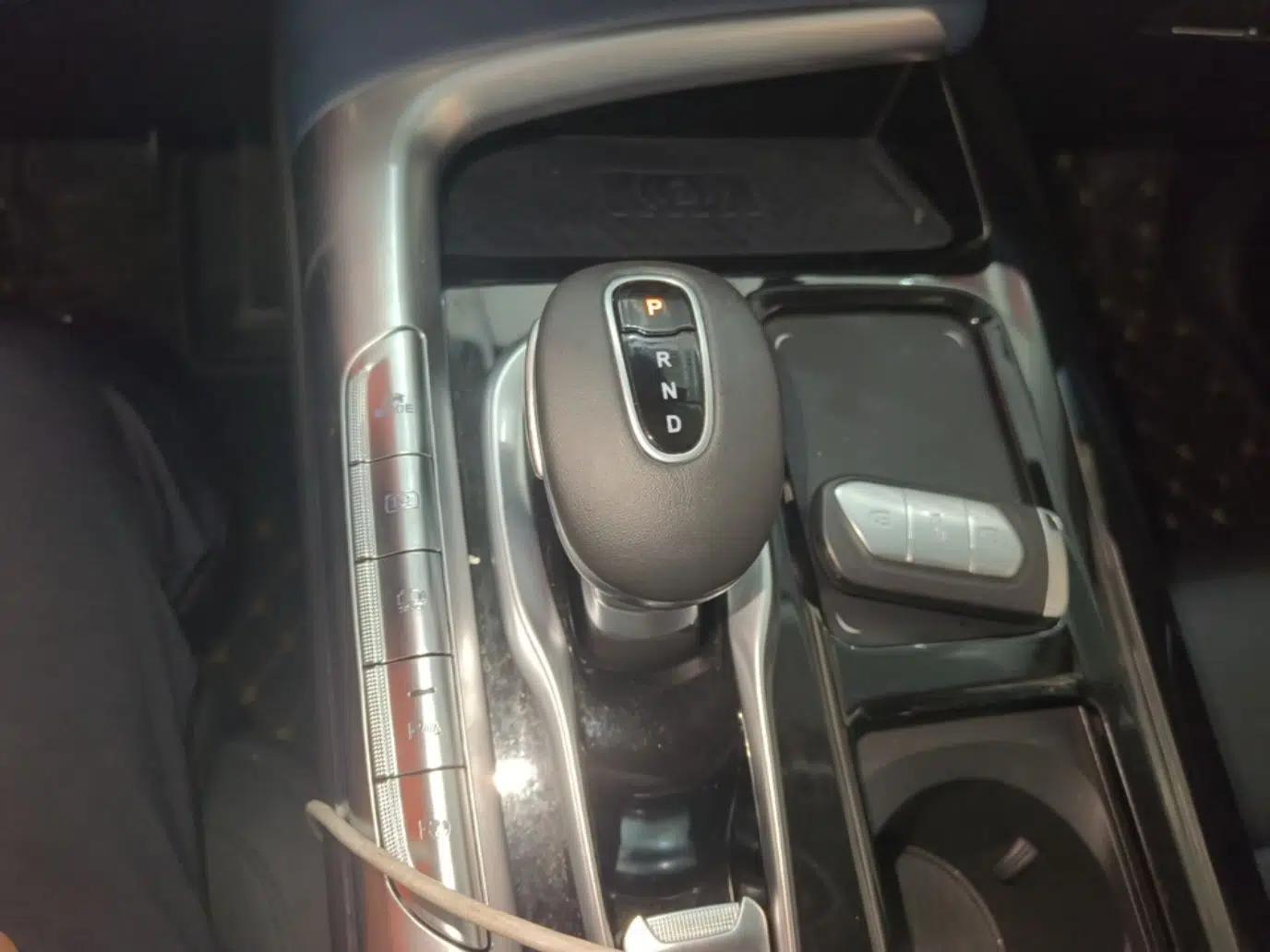 VOYAH FREE 2021 Four-Wheel Drive Standard All-Electric Exclusive Luxury Package — миниатюра 16