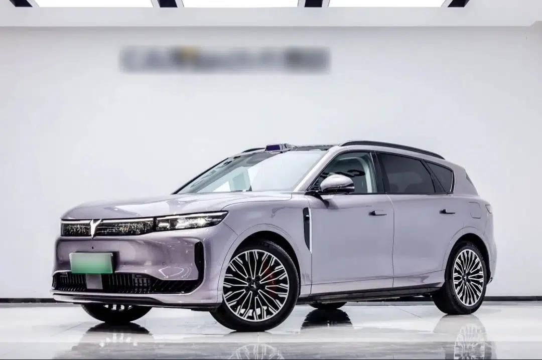 VOYAH FREE 2025 Model FREE+ Four-Wheel-Drive Qiankun Edition — миниатюра 1